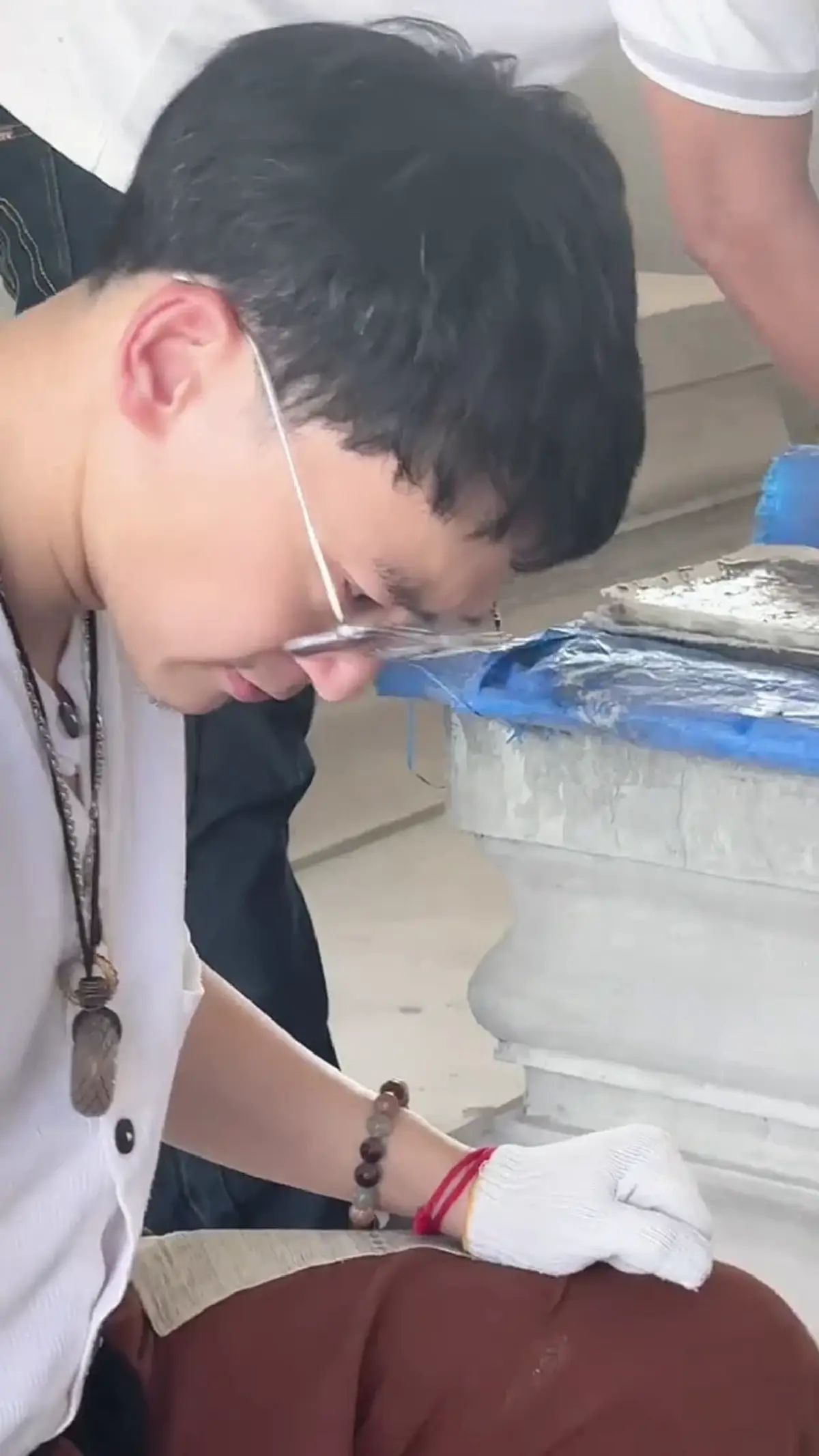 เปิดภาพล่าสุด ใช้ชีวิตเรียบง่ายในวัด แฟนคลับแห่คิดถึงคอนเสิร์ต