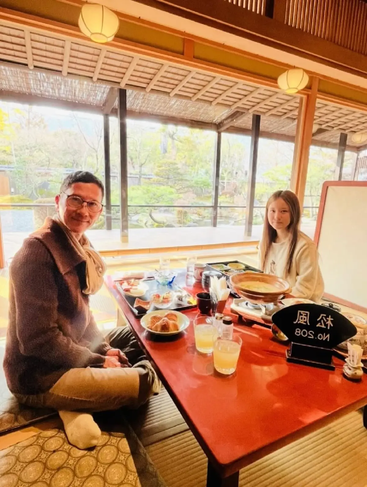 “น้อย วงพรู” อวดโฉมลูกสาว โตเป็นสาวแล้ว สวยสดใสสะกดแฟนๆ