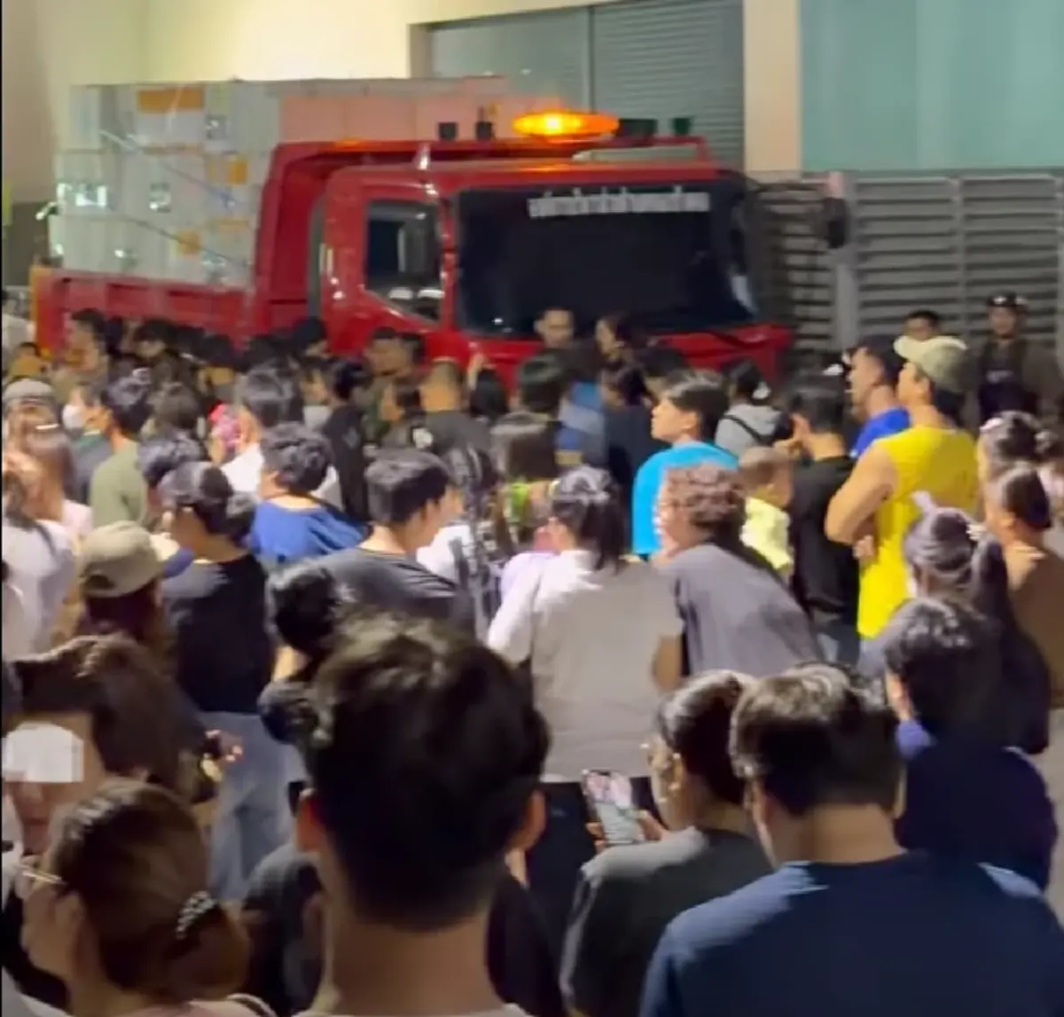 ด่วน ชลบุรีเขต 1 เดือดหนัก ประชาชนลุกฮือ ให้นับคะแนนเลือกตั้งใหม่