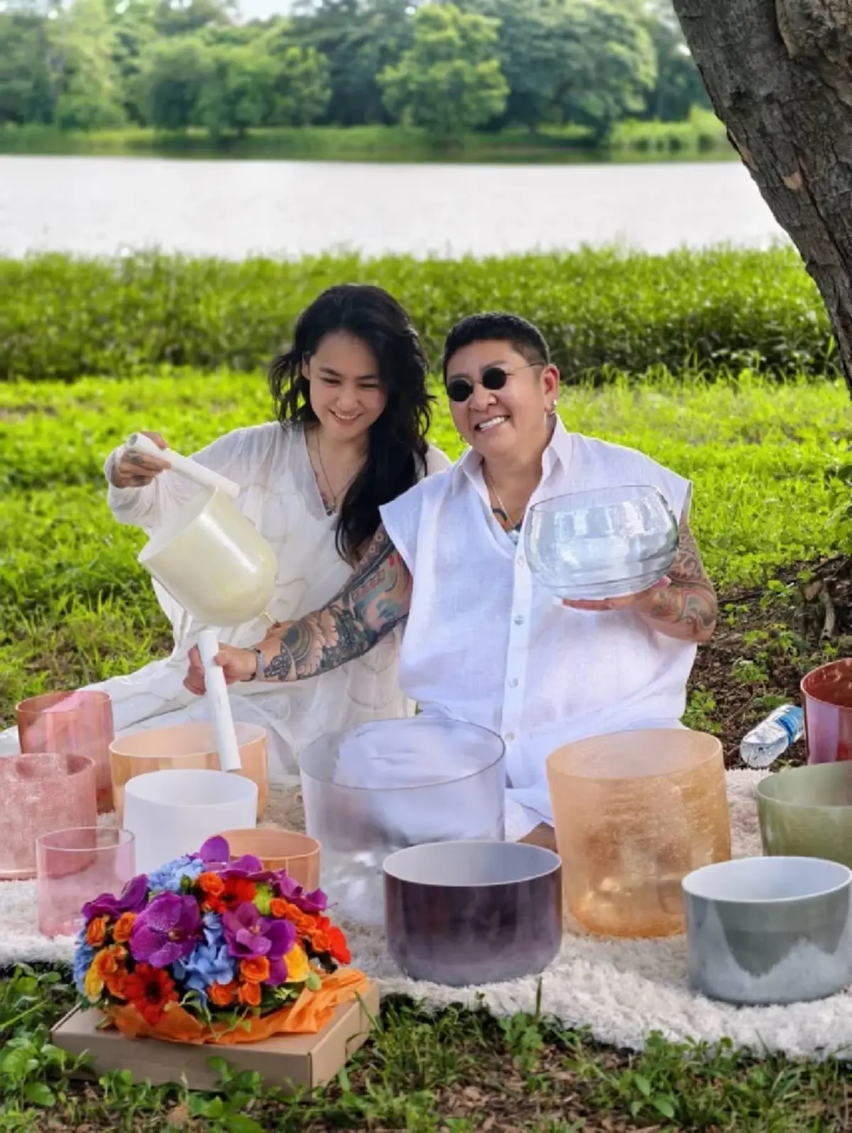 18 ปีที่ไม่สูญเปล่า “ปีใหม่” เปิดใจถึง “ป๋าต๊อบ” ครบรอบสมรส 1 ปี 