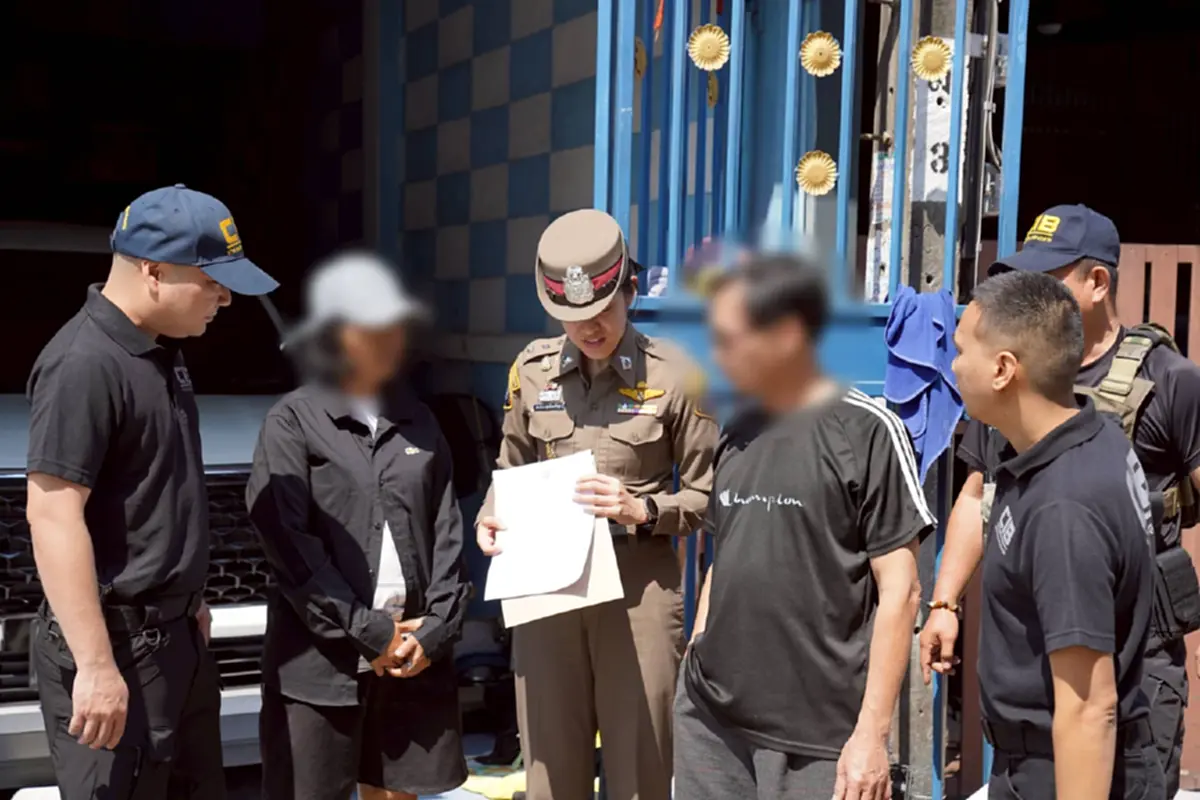 พฤติการณ์"อาแปะ"ฮ่องกง หนีคดีกบดานในไทย เปิดร้านข้าวต้มหัวปลา