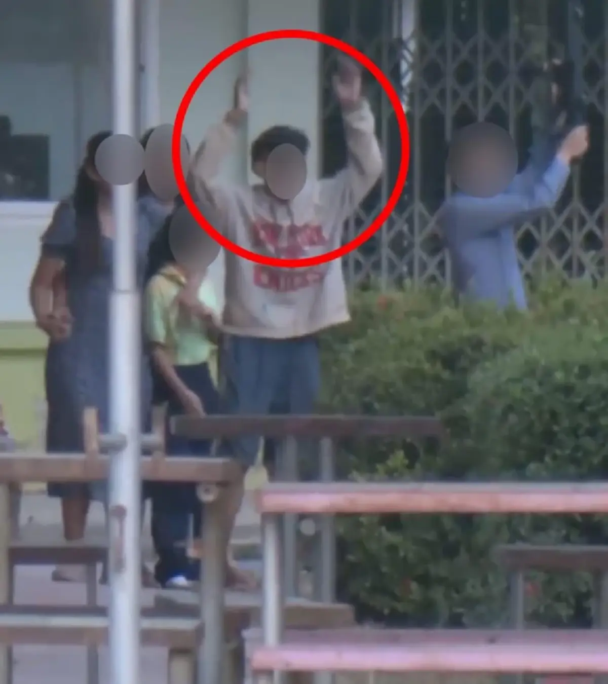 เปิดประวัติ หนุ่ม 18 บุกรร.พะตงประธานคีรีวัฒน์ ยิ่งตกใจ