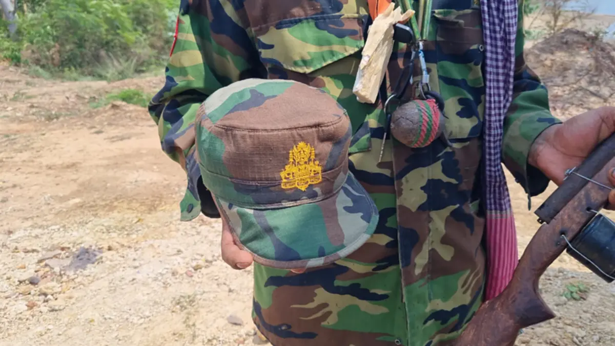 ขอโทษ! หนุ่มบุรีรัมย์รับทำคอนเทนต์แต่งชุดทหารเขมรยั่วยุไทย