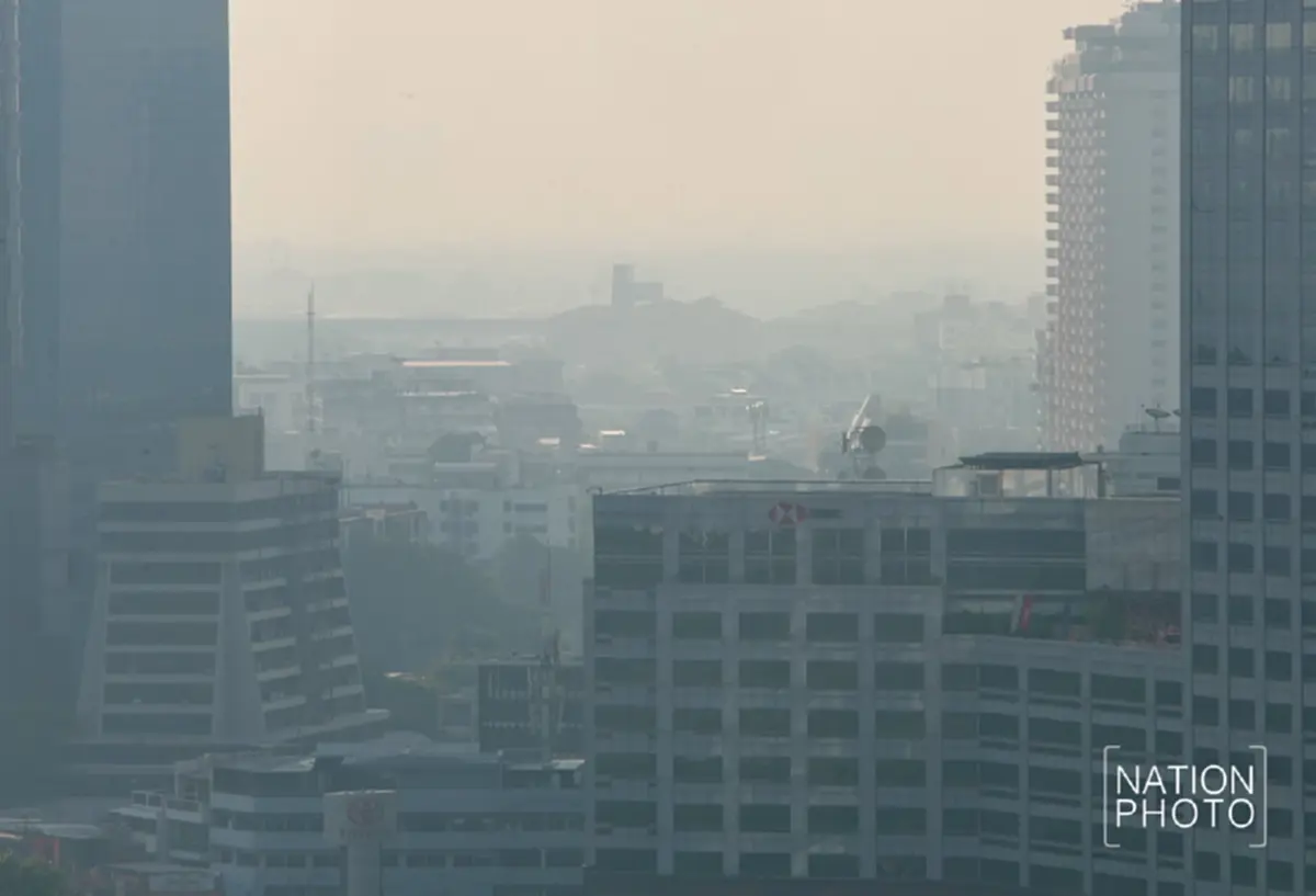 เช้านี้ กรุงเทพฯ ค่าฝุ่น PM 2.5 เกินมาตรฐาน 2 เขต กระทบสุขภาพ