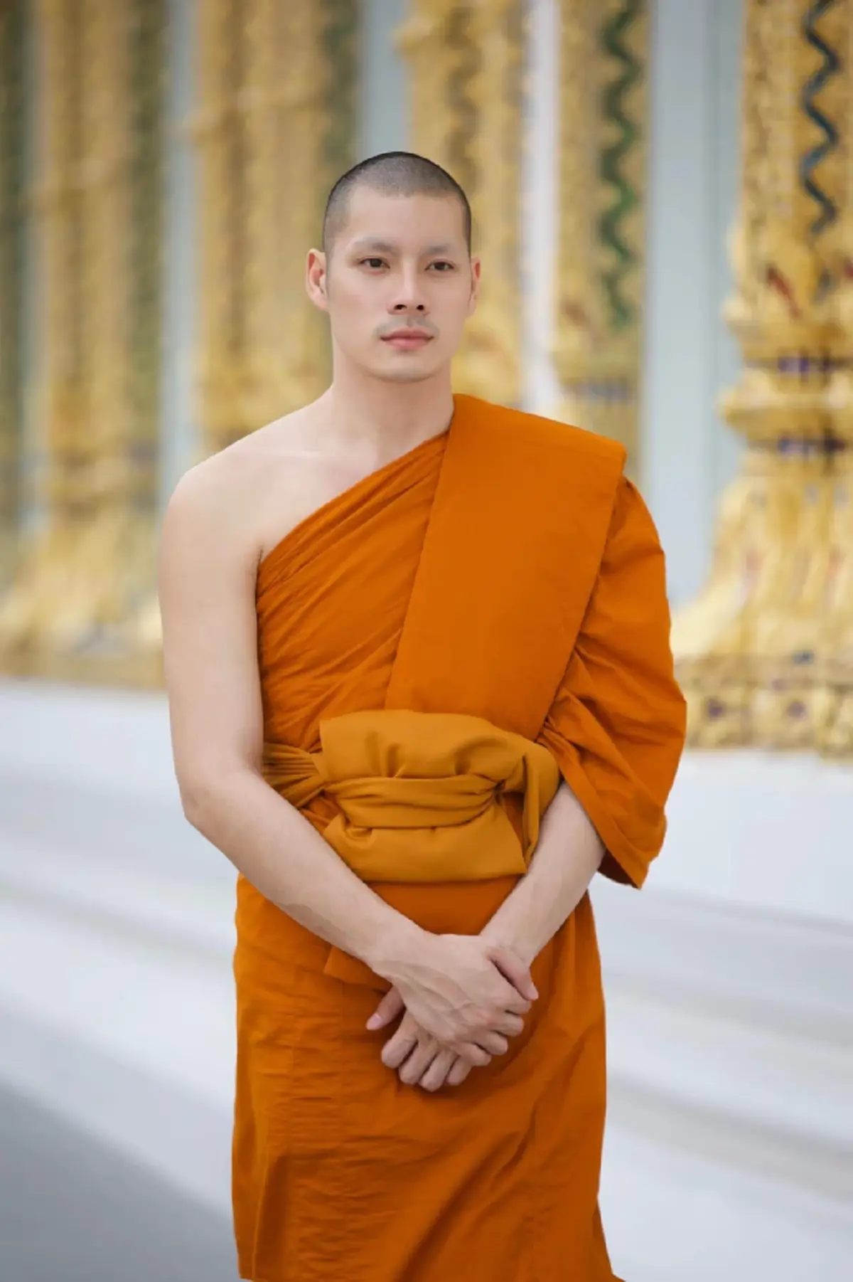 หลวงพี่สุดละมุน ลงคลิปหาบ้านให้แมว แต่ละคอมเมนต์พร้อมลงอเวจี