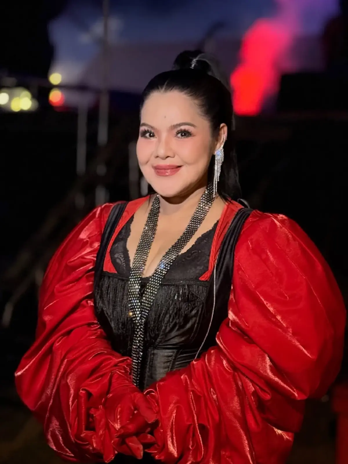 ฮาย อาภาพร นครสรรค์ โชว์เลขขันน้ำมนต์ ฮือฮาเห็นเลขชัด