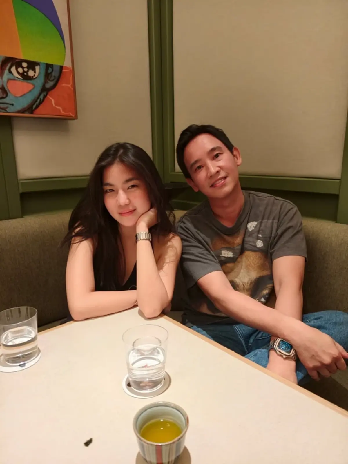 “ก้อย อรัชพร” เขินตอบสื่อครั้งแรก หลังเปิดตัวคบ “ทิม พิธา”