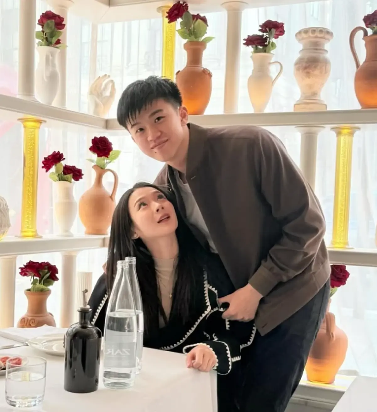 หวานมาก "น้องไปป์" ลูกชายอดีตนายกฯ "ยิ่งลักษณ์" เปิดตัวแฟนสาว