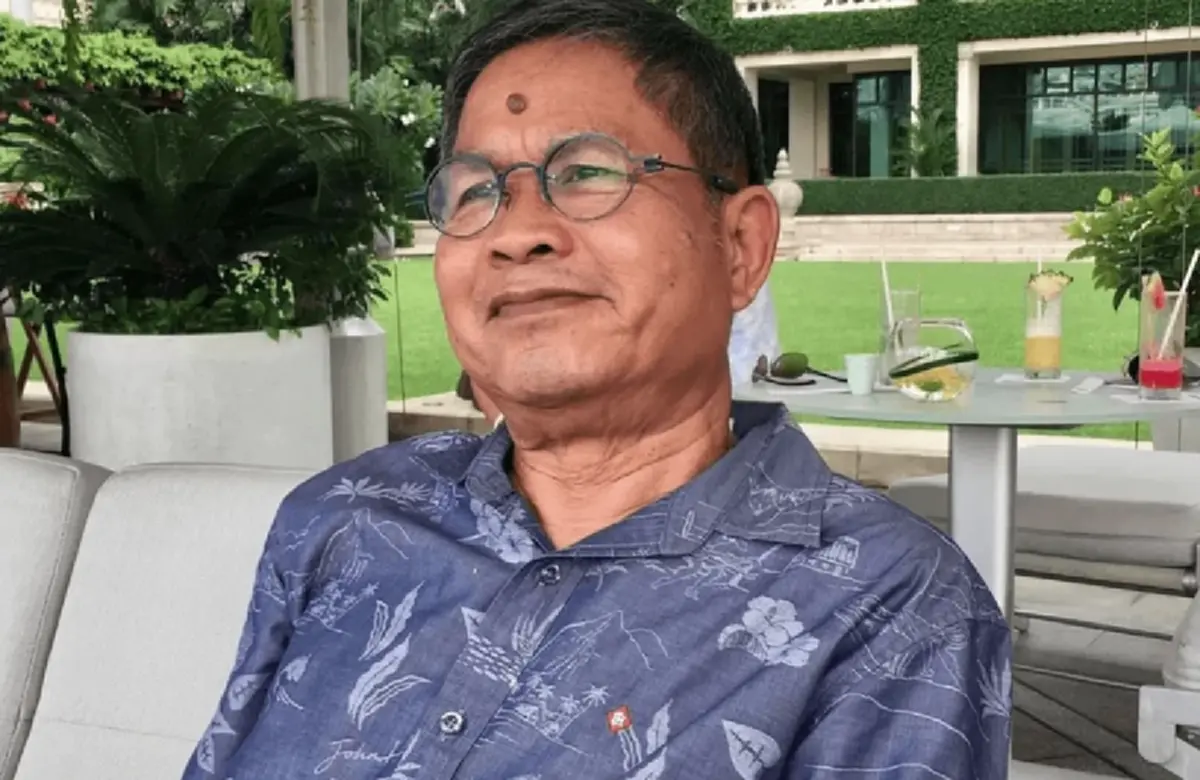 ด่วน "เด๋อ ดอกสะเดา" เข้าโรงพยาบาล เกิดอาการเกร็ง ตาค้าง