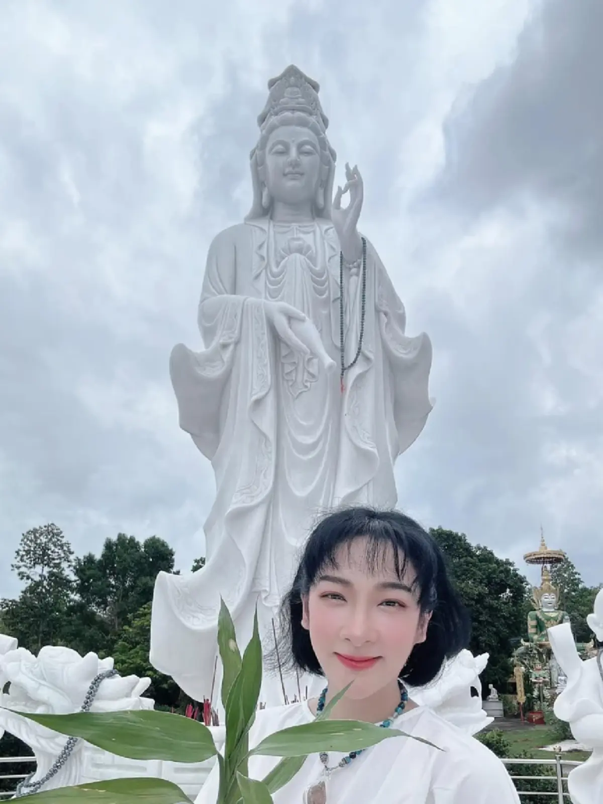 ส่อง เฟี้ยว์ฟ้าว เปิดเลขขันน้ำมนต์ แฟนๆฮือฮาเห็นเลขชัด