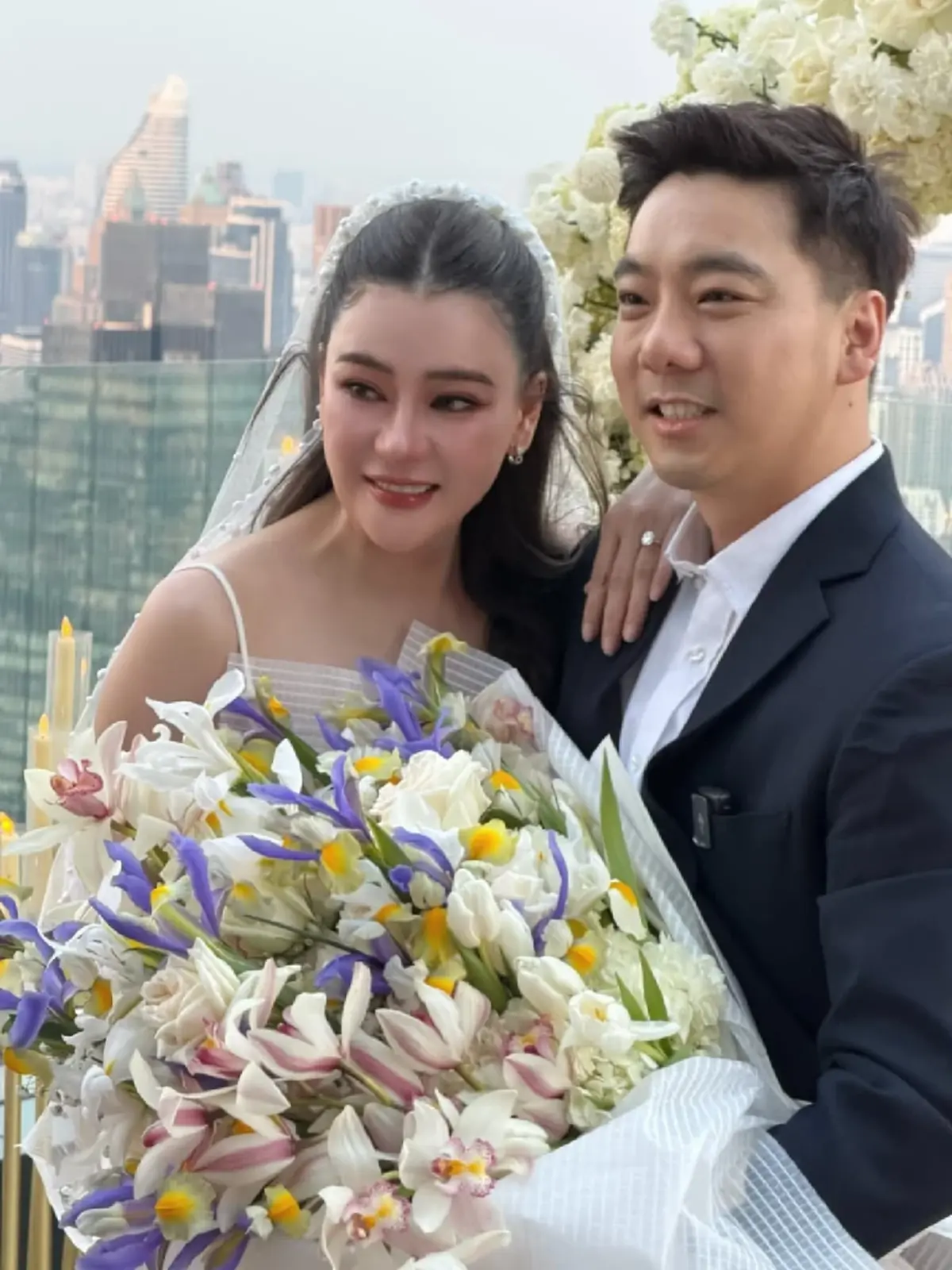 โอ๋ ภัคจีรา ปล่อยโฮ แฟนหนุ่มรุ่นน้อง เซอร์ไพรส์คุกเข่าขอแต่งงาน