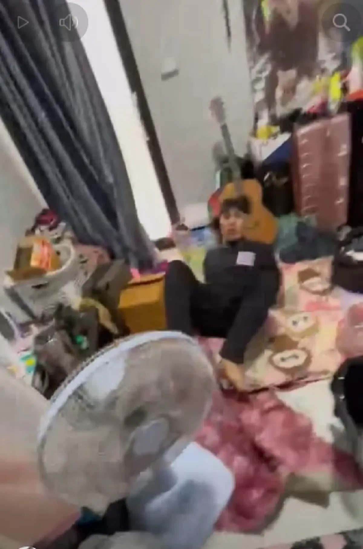 งานเข้า "หมอลำหนุ่ม" ต้นสังกัดสั่งฟ้าผ่า เซ่นคลิปโดดถีบอดีตเมีย