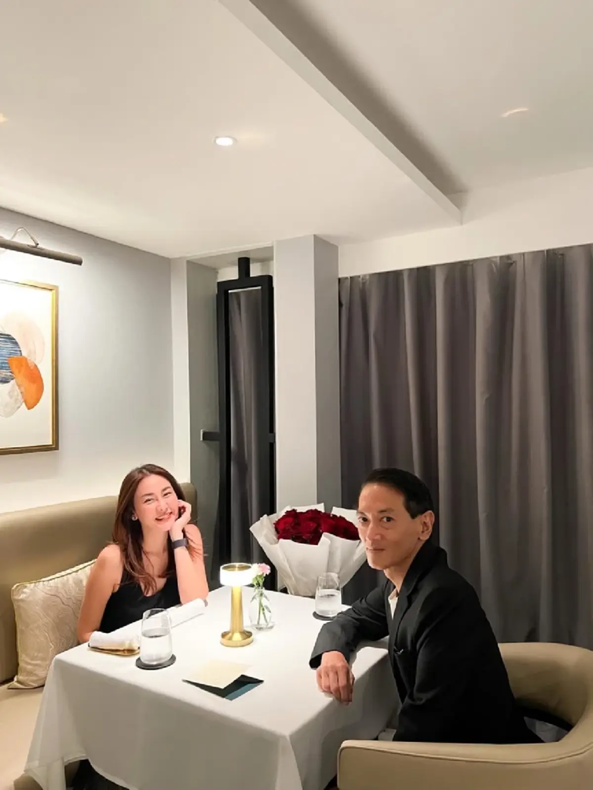 วาเลนไทน์มาไว!   ควงสามีดินเนอร์หวาน เผยแผนหนีลูกเที่ยว