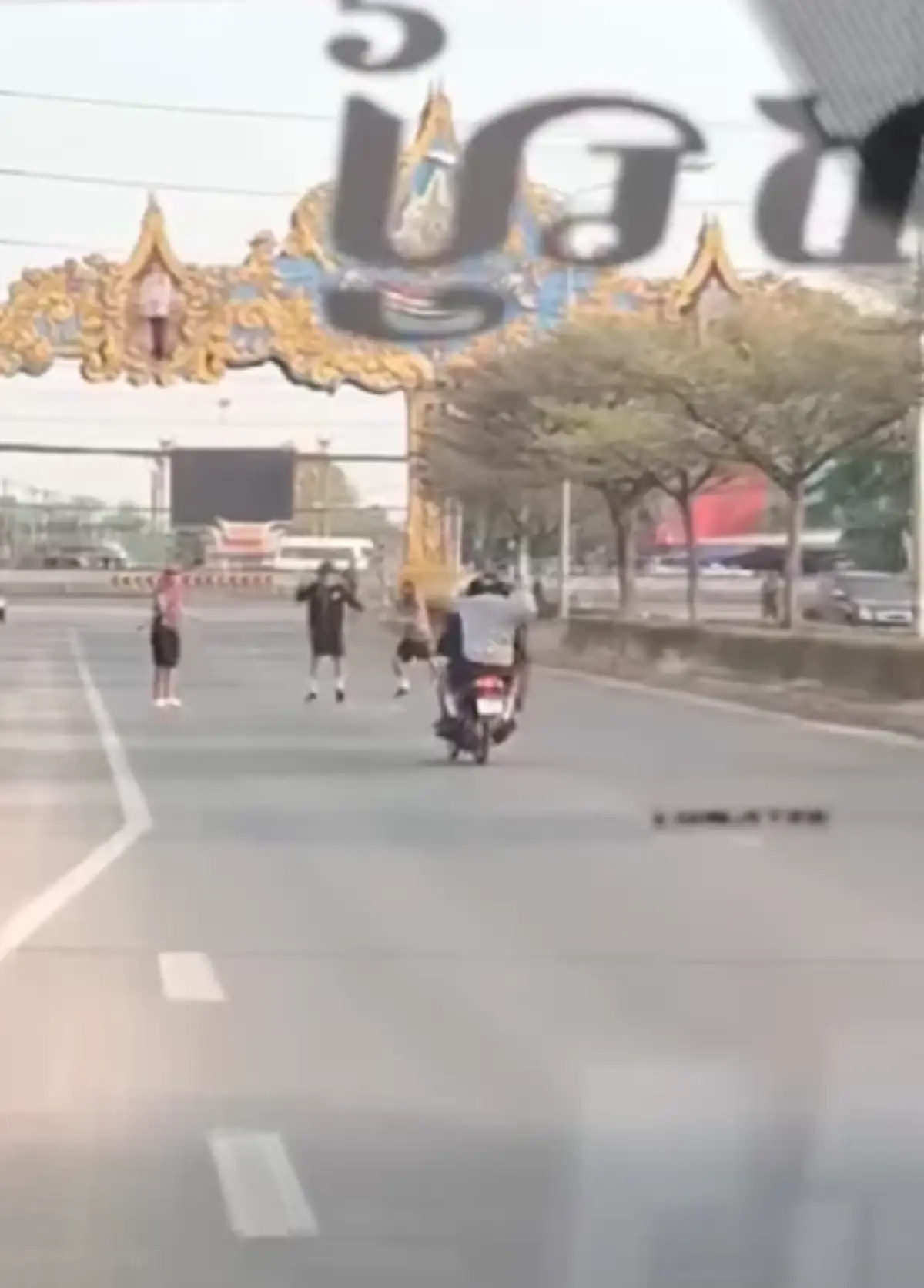 ผู้การฯ อยุธยา สั่งดำเนินคดีผู้ปกครองด้วย เซ่นปมแก๊งโจ๋ขาสั้นตีกัน