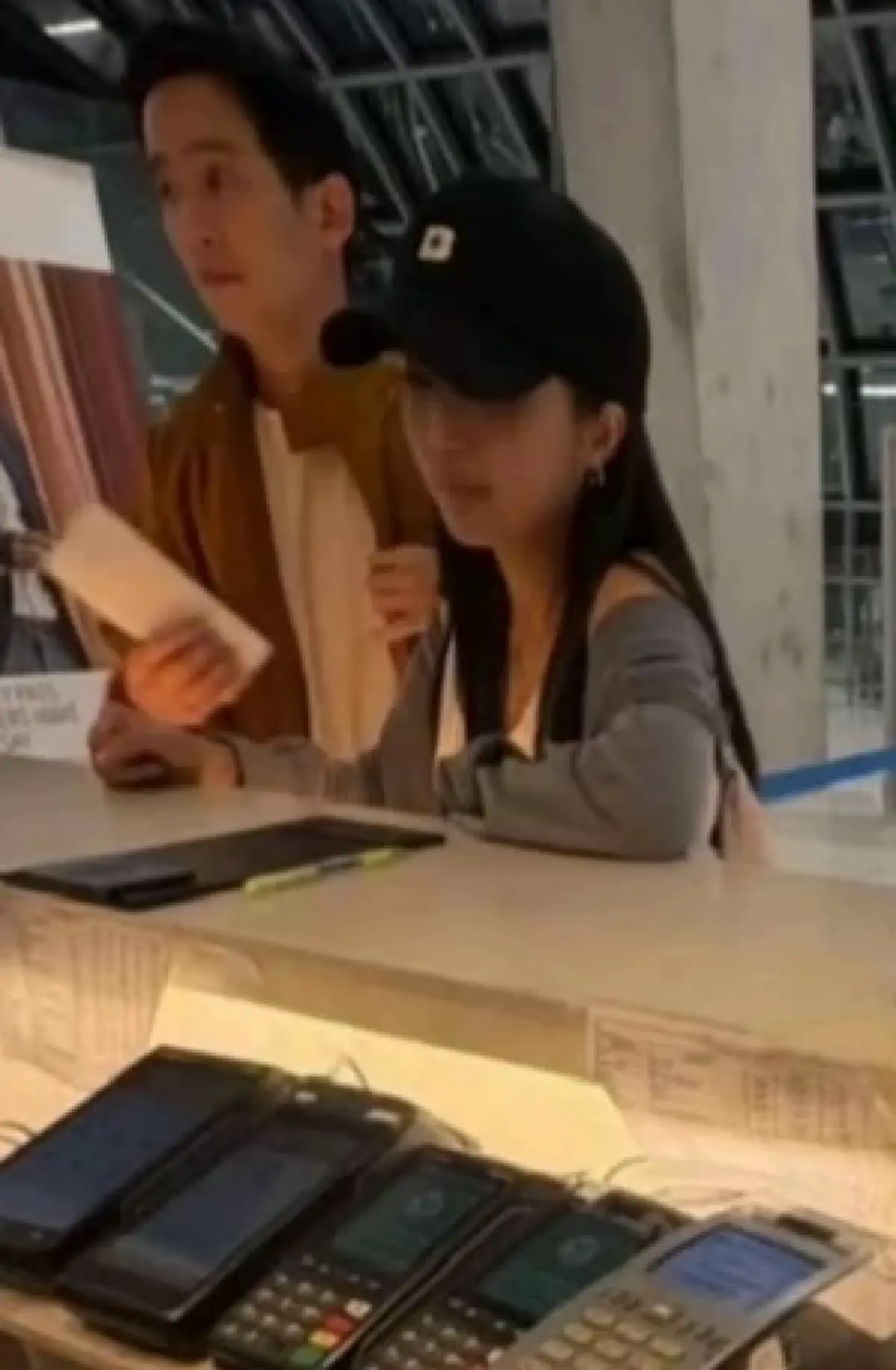 แรงมาก "สรยุทธ" ลั่นกลางรายการหลัง "ทิม พิธา  - ก้อย อรัชพร" เปิดตัว