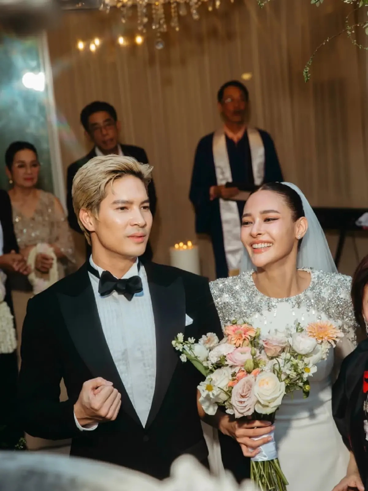 เซอร์ไพรส์วาเลนไทน์ ปุ๊กลุก-ไมค์ เผยภาพวิวาห์ลับ ตั้งแต่  ธ.ค.