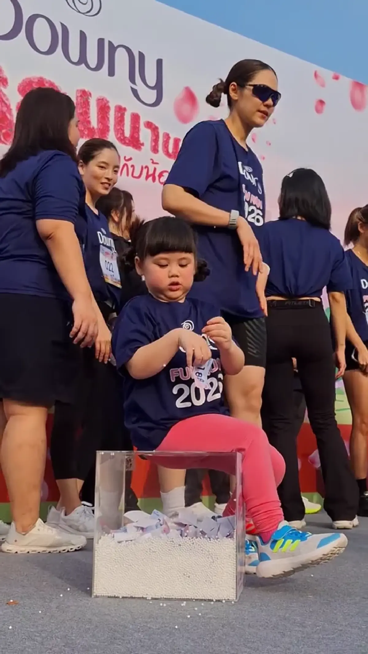 สะเทือนโซเชียล “น้องแอบิเกล” หยิบเลข 3 ตัวตรง แฟนๆ ตามรัวๆ