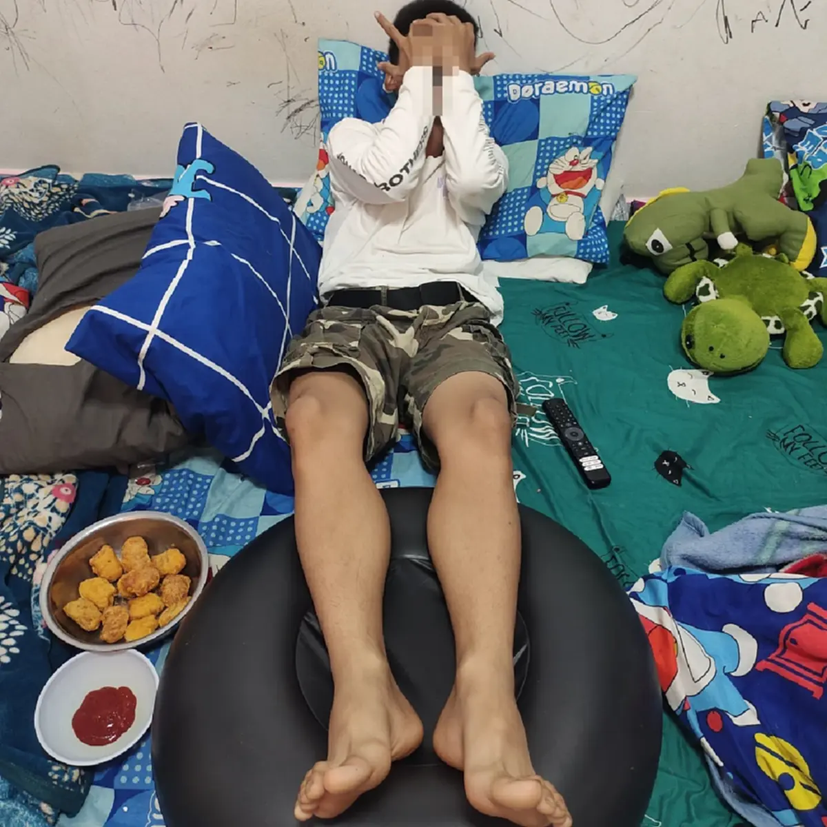 พ่อปวดใจ ลูกค้างงาน ครูลงโทษโหด สั่งลุกนั่ง 800 ครั้ง มันเกินไปไหม