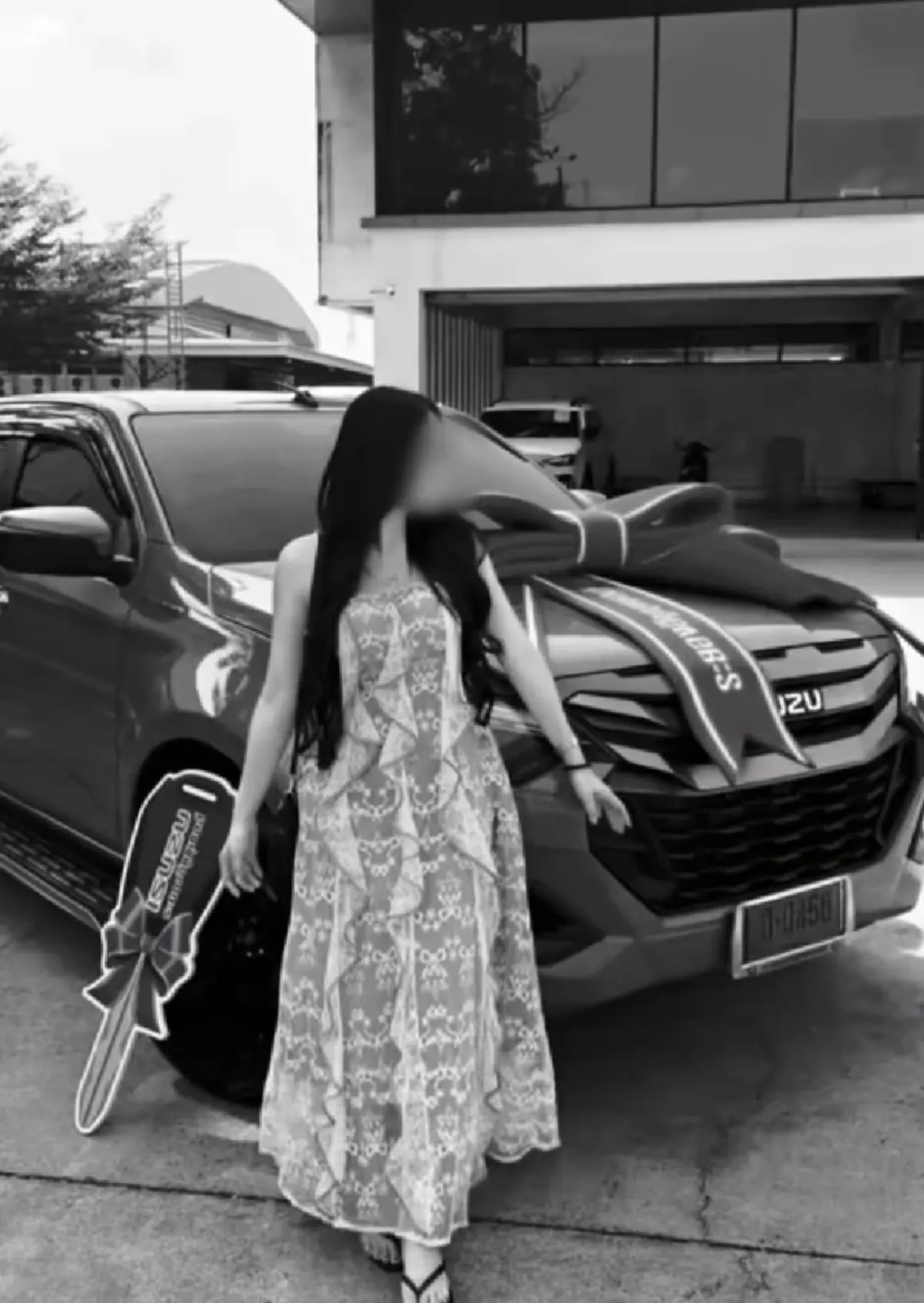 หนุ่มออกรถป้ายแดงได้ 10 ชม. สุดท้ายกลายเป็นเรื่องเศร้าสูญเสียพี่สาวกะทันหัน