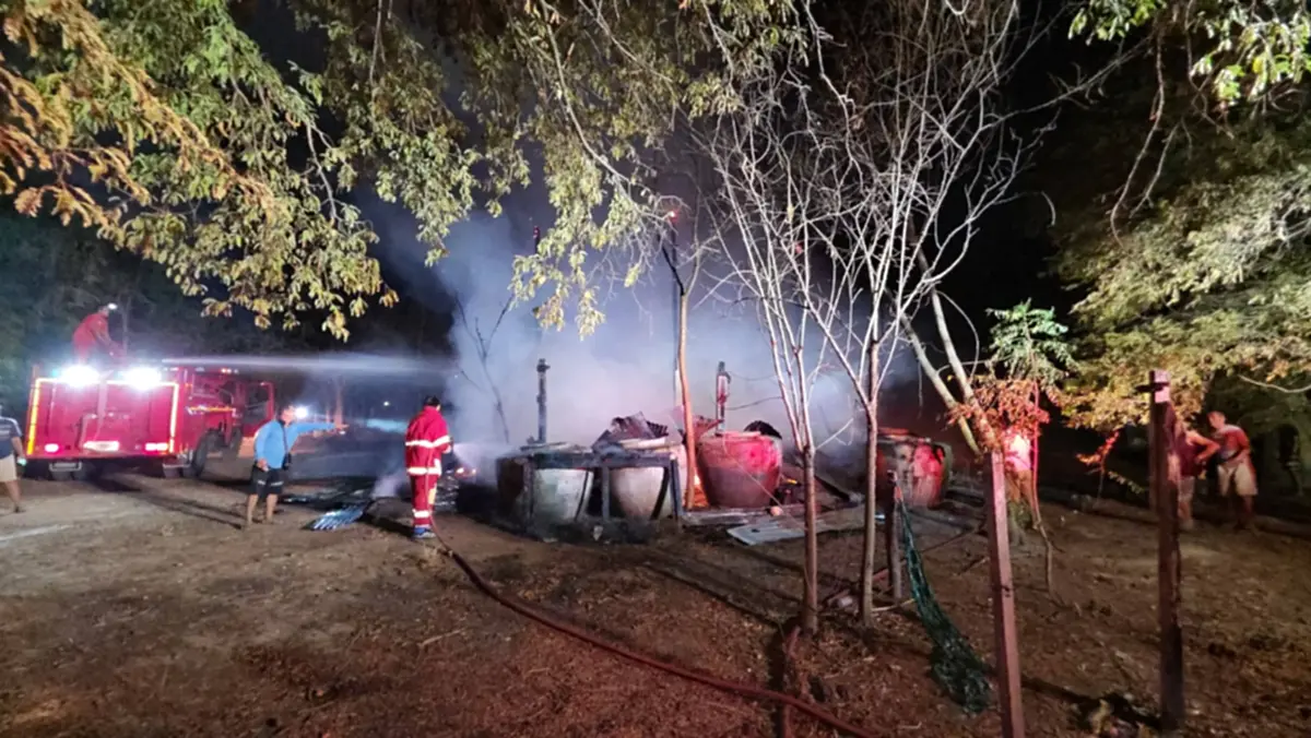 ไฟไหม้บ้าน เจ้าของบ้านหายตัวปริศนา หลังเพลิงสงบครอบครัวใจสลาย