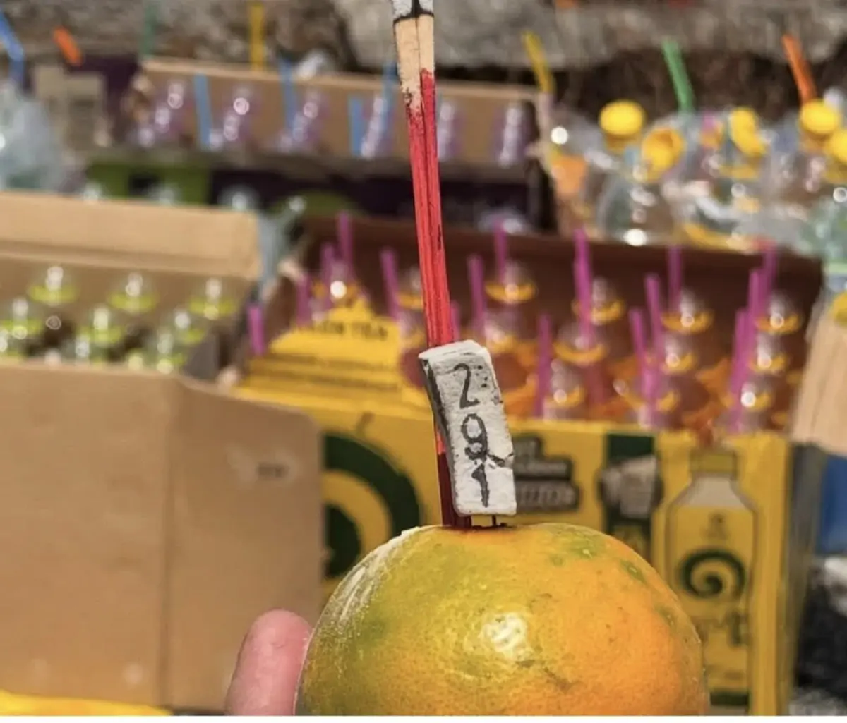 ส่องโพสต์ จูน กษมา เผยภาพเลขธูปทำบุญโลงศพ ตรงกับเลขทะเบียนรถ