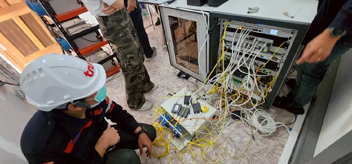 ตัดรากถอนโคน! รื้อสถานีเน็ตเถื่อนแม่สอด ตัดวงจรแก๊งสแกมเมอร์