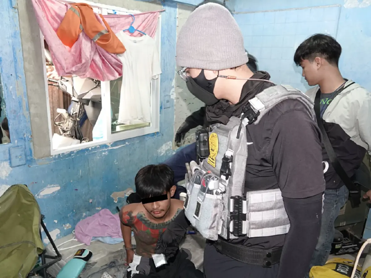 จัดชุดใหญ่ทลายหัวจ่ายย่านฝั่งธน! ทลายซุ้มโจรฝั่นธนหลังวัดรวก