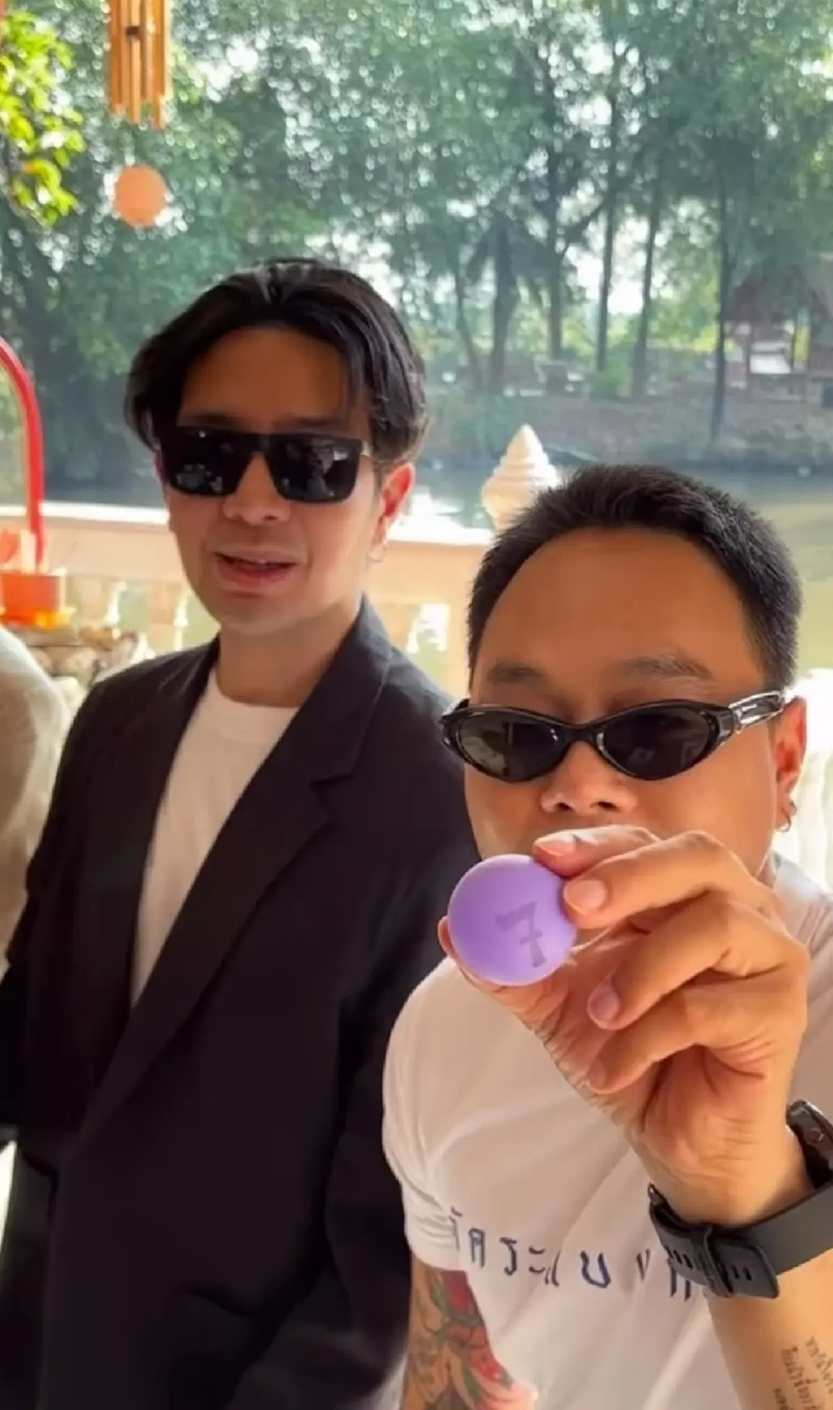 เพชร พุ่มพวง ไปไหว้ แม่ผึ้ง ไม่พลาดล้วงไห หยิบได้เลขสวย