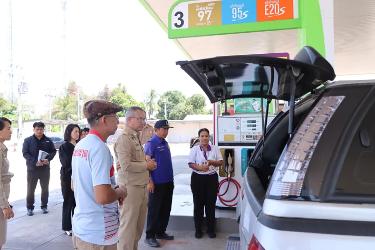 นครพนมสั่งปั๊มผ่อนผันเติมแกลลอนได้ ช่วยวัด-กู้ภัย-เกษตรกร