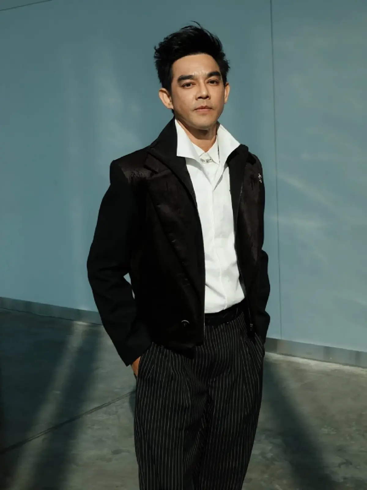 กรี๊ดสนั่น! มอส ปฏิภาณ โชว์ของสะสมยุค 90  รูปตัวเอง แรร์สุดๆ