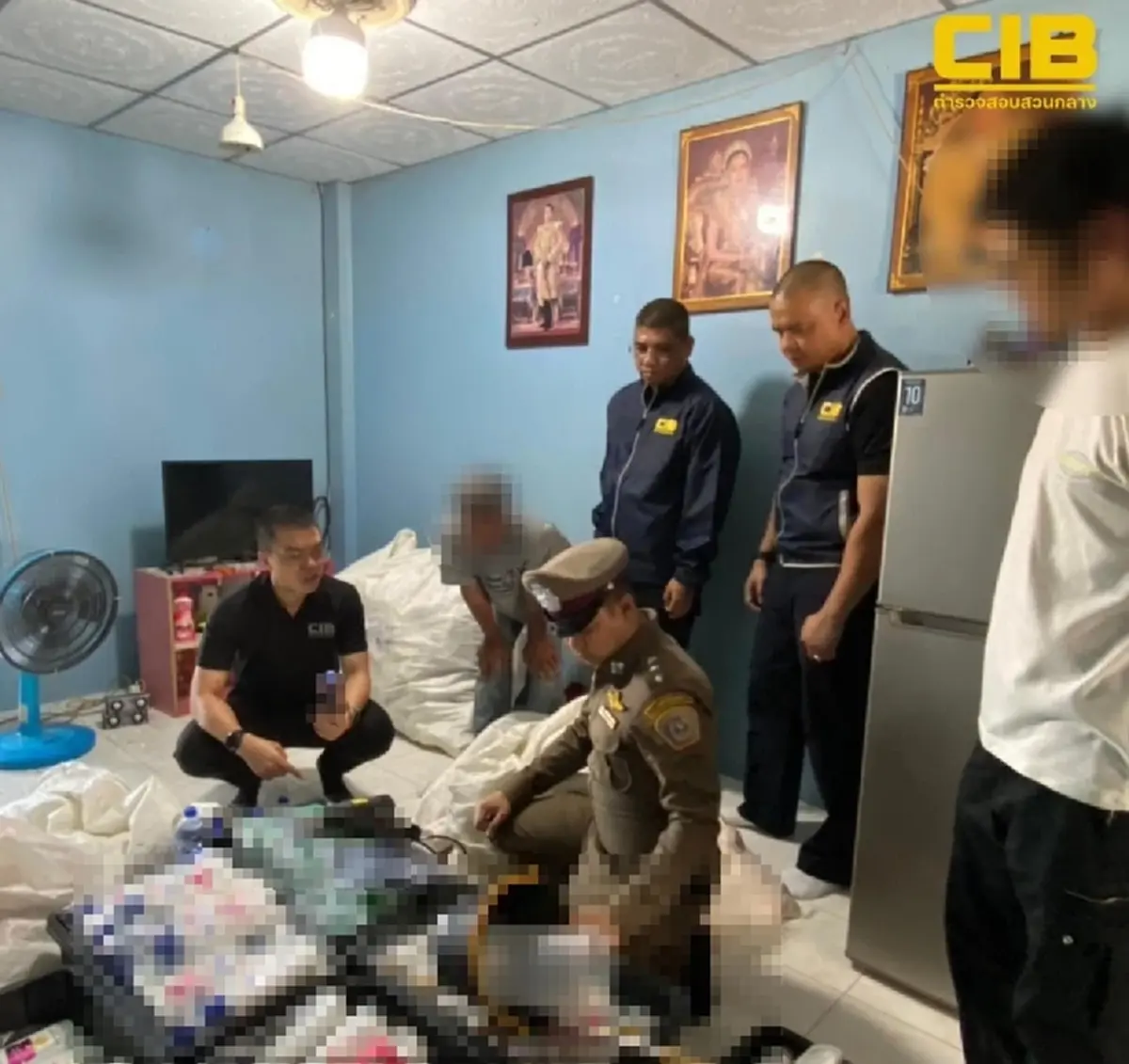 จับลุงแสบ ผสมสูตร แชมพูกวนมือ ปลอมแบรนด์ดัง ตระเวนขายตามตลาดนัด