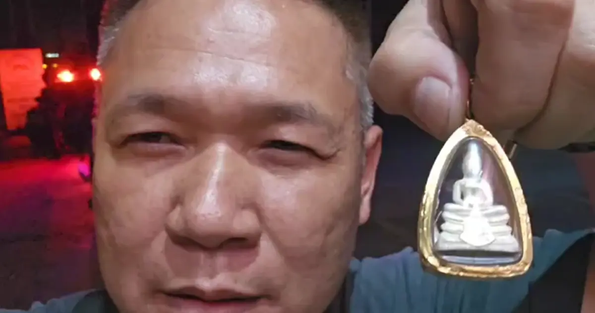 ทะเบียนรถ ชุดสืบสวนสน.ทุ่งสองห้อง เสียหลัก ขณะไปรับตัว นายต้อม