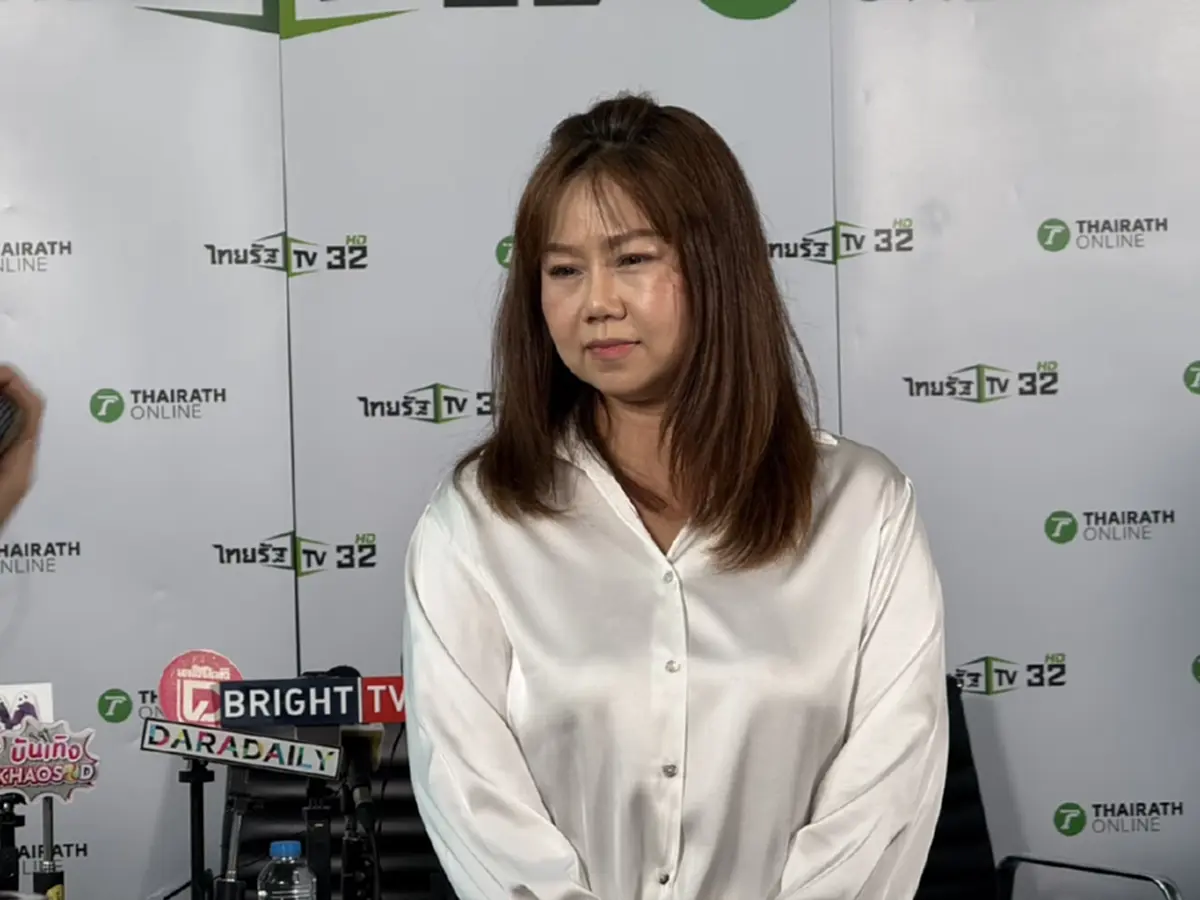 "เปิ้ล" ลูก "เด๋อ ดอกสะเดา" โต้เดือดพูดชัดปมทะเบียนสมรสของพ่อ