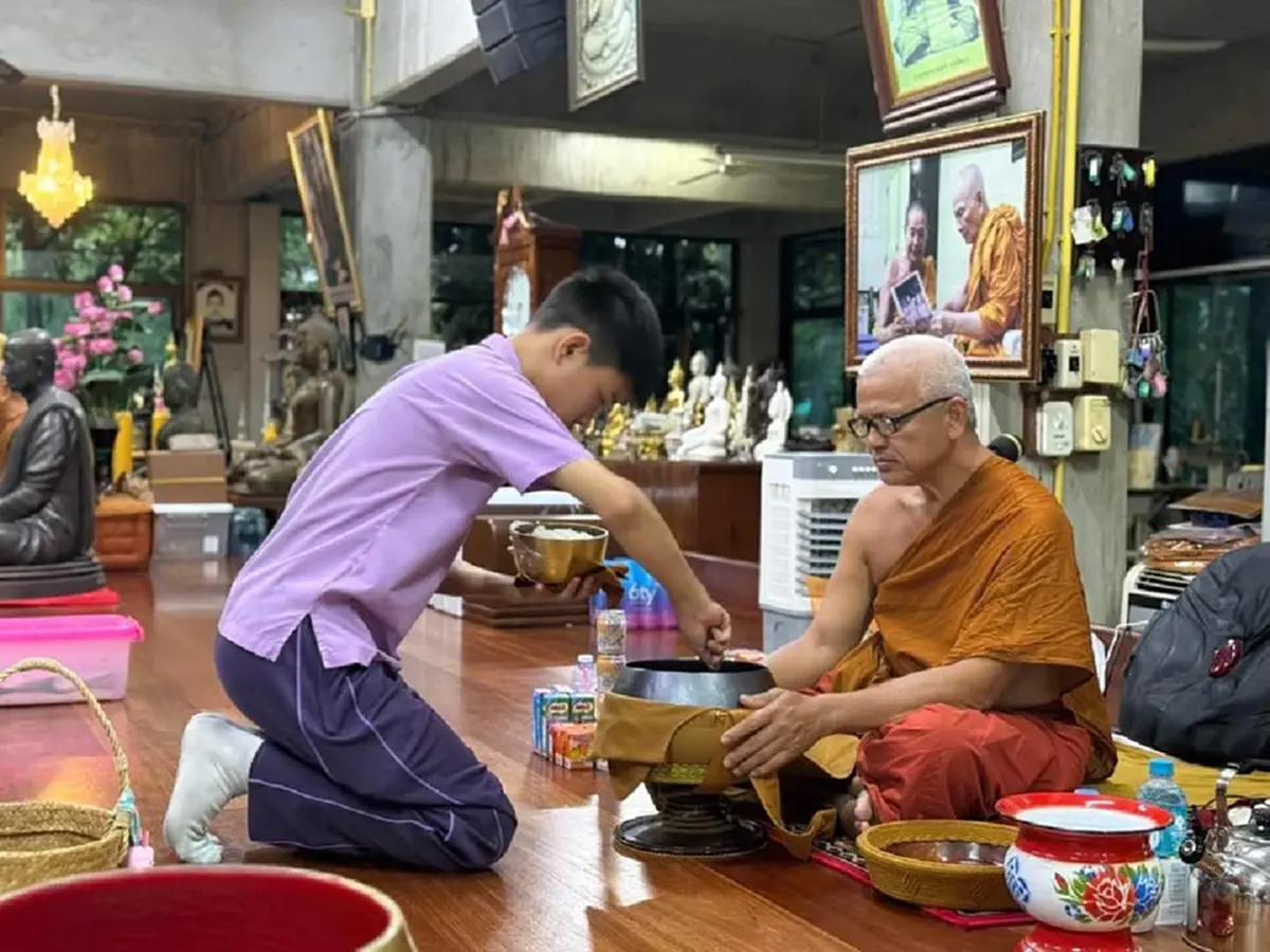 เปิดภาพล่าสุด "น้องกร วัดป่ามณีกาญจน์" โตเป็นหนุ่มหล่อมาก