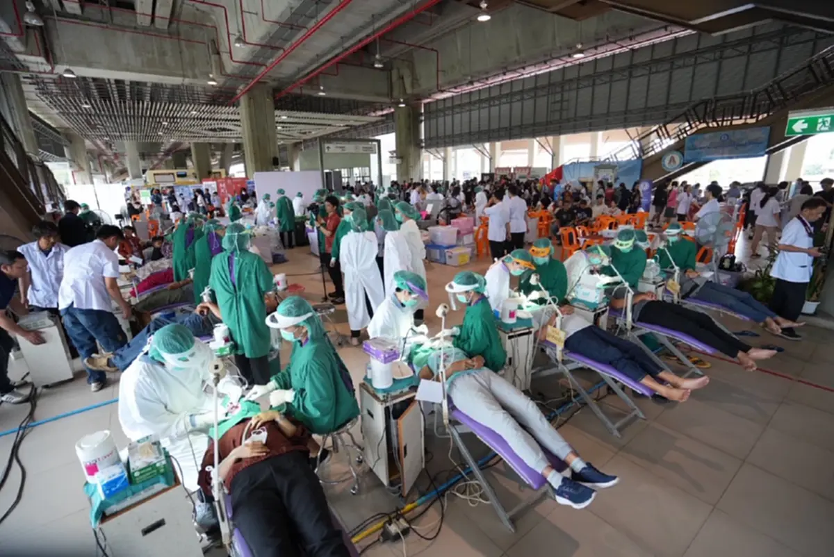 มข. จัดใหญ่! ยกทัพหมอคน-หมอสัตว์ บุกสถานีรถไฟบริการชุมชนฟรี