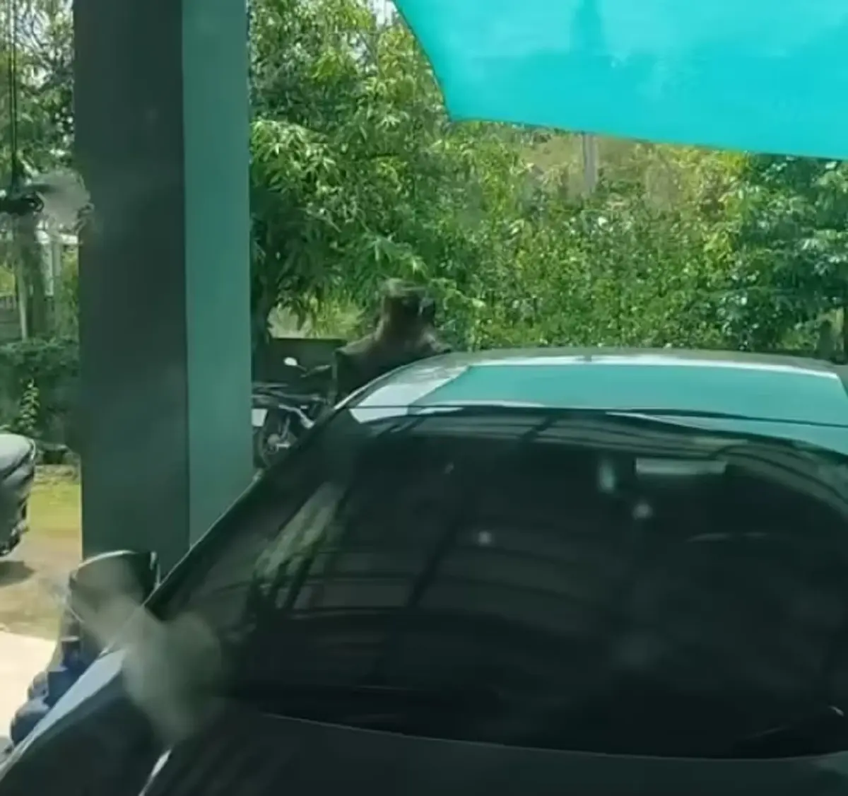 ผัวหัวร้อน บุกบ้านอดีตเมีย ขอสินสอดคืน บอกอยู่กินด้วยกันไม่คุ้ม