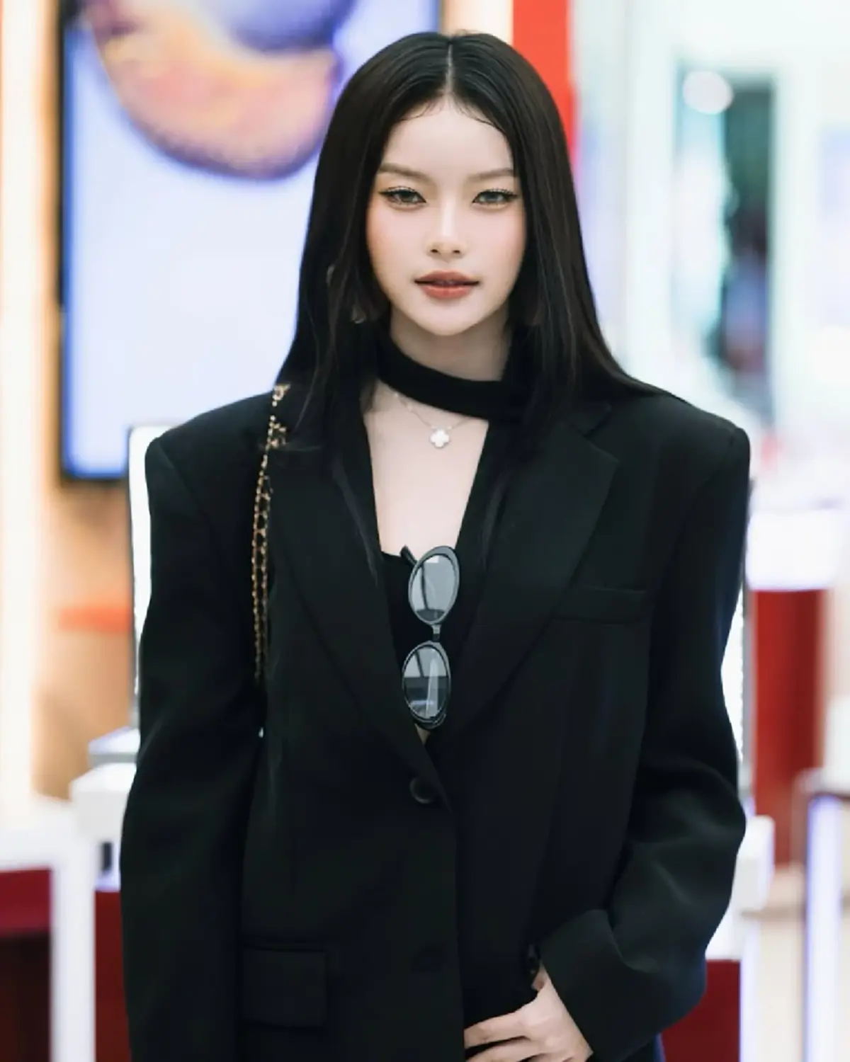 “มาเบล PiXXiE” เช็กอินสวนทุเรียนบ้านเกิด สวยสะกดทุกสายตา