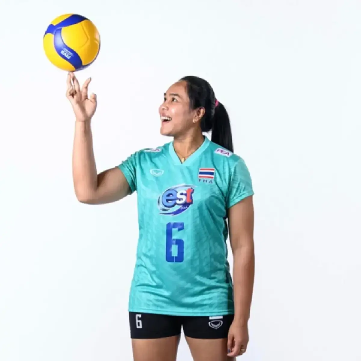 แฟนลูกยางใจหาย! อรอุมา ประกาศอำลาสนาม ปิดตำนานหัวเสา 22 ปี