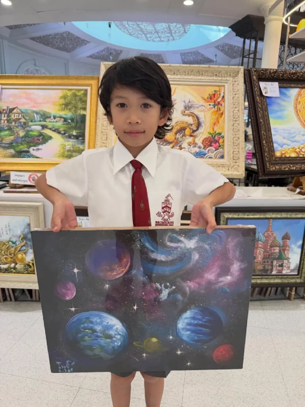 ปรบมือรัวๆ “น้องโพธิ์” วาดภาพกาแลคซี่ ประมูลช่วยเด็กๆ ทะลุ 1.2 แสน
