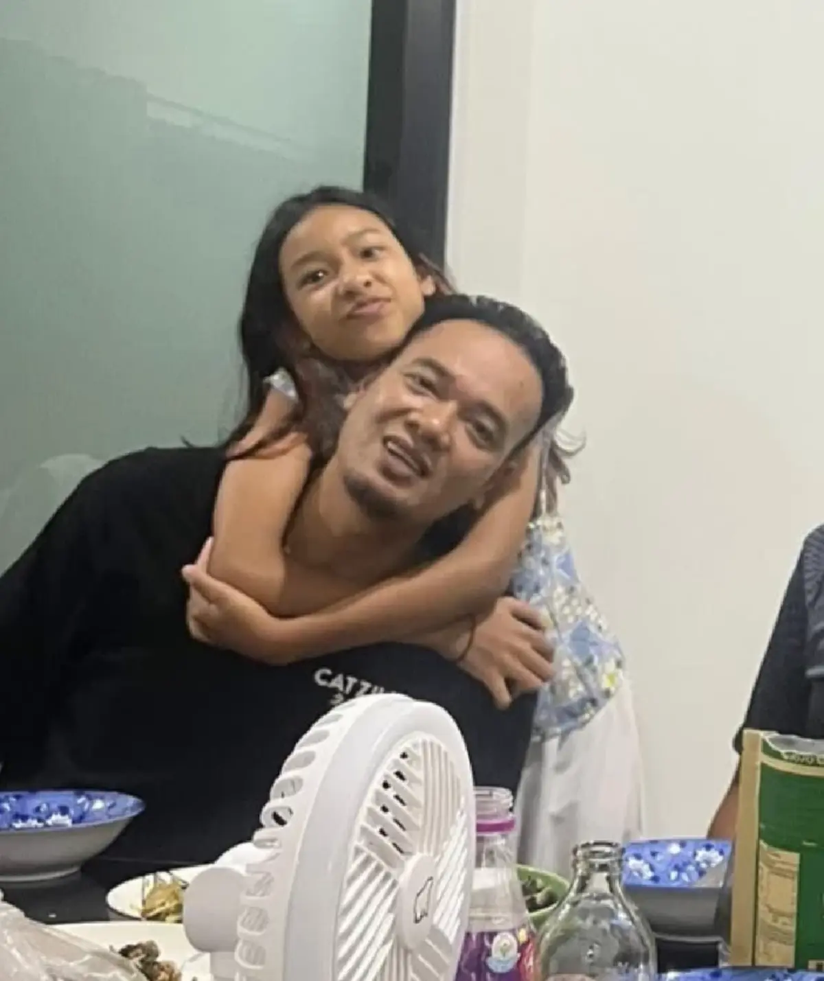 อดีตภรรยาเหน่ง เหม่งจ๋าย ซึ้งใจ เมียตลกดัง รับดูแลค่าเทอมน้องเพนนี