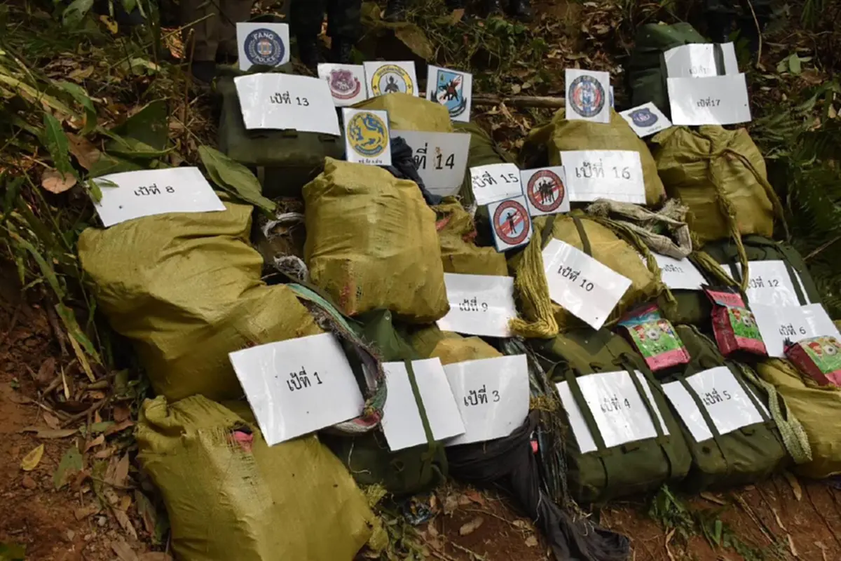 ดับ 2 ศพ! ปะทะเดือดชายแดนฝาง! กกล.ผาเมืองสกัดขบวนการยาเสพติด