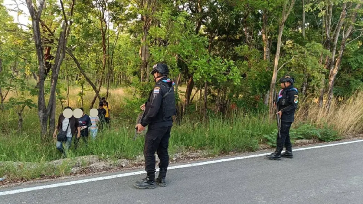 รวบ 8 คนไทยลอบข้ามแดนสระแก้ว สารภาพถูกหลอกสแกนหน้าเปิดบัญชีม้า