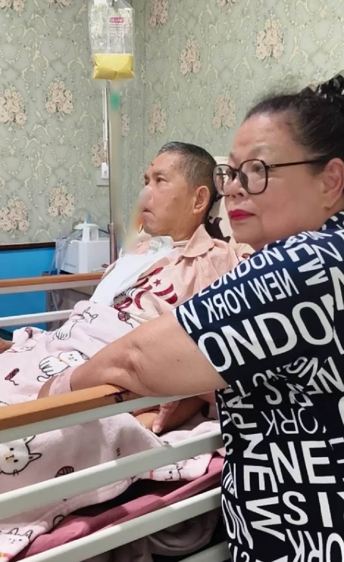 "วิลลี่ ผีก้าบก้าบ" เผยภาพ "เด๋อ ดอกสะเดา" พร้อมข้อความชวนสะดุ้ง