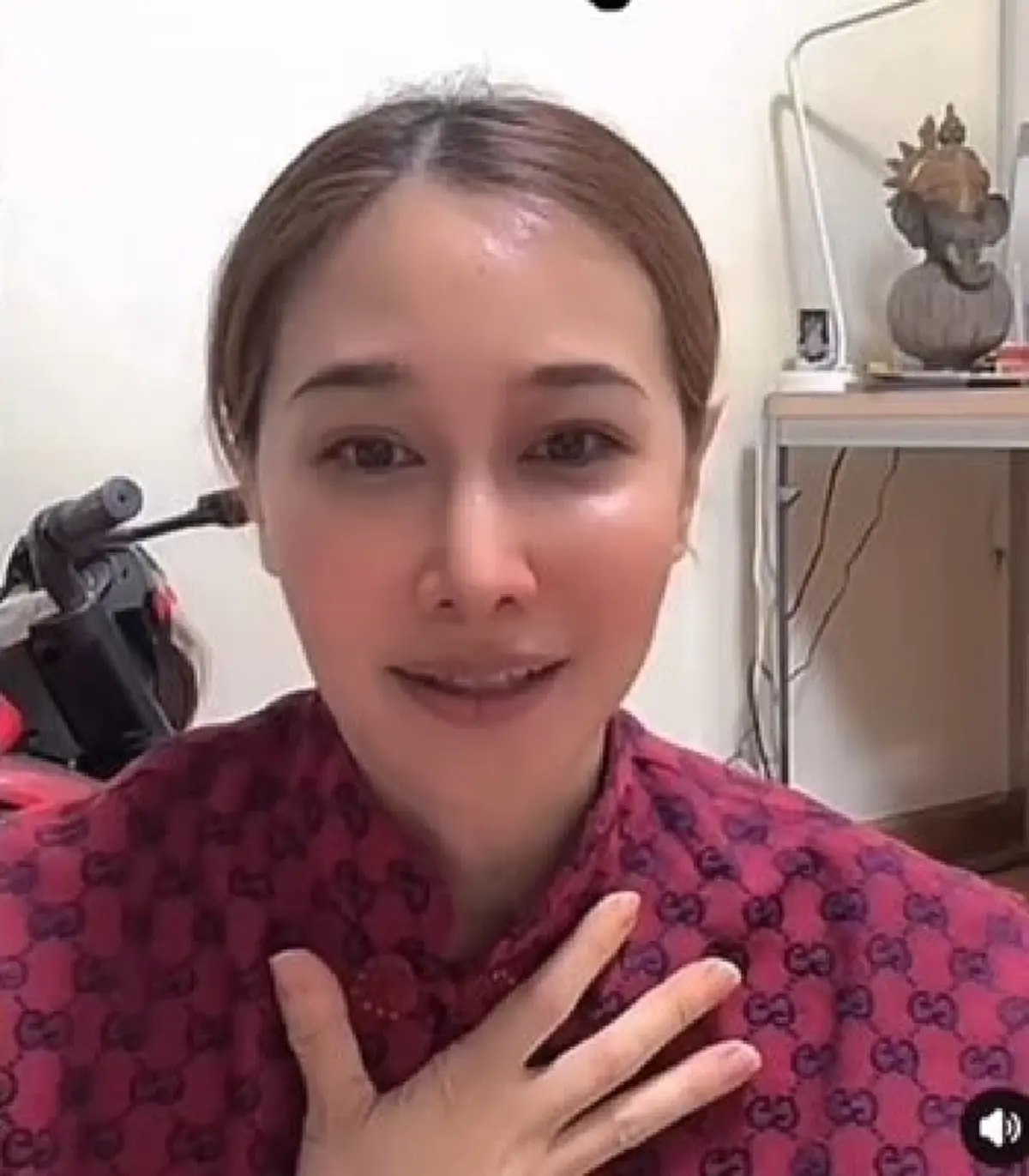 “กุ้งพลอย” สวนกลับปมทองลูก ลั่นไม่ได้ขโมย แต่ หยิบมาเลย