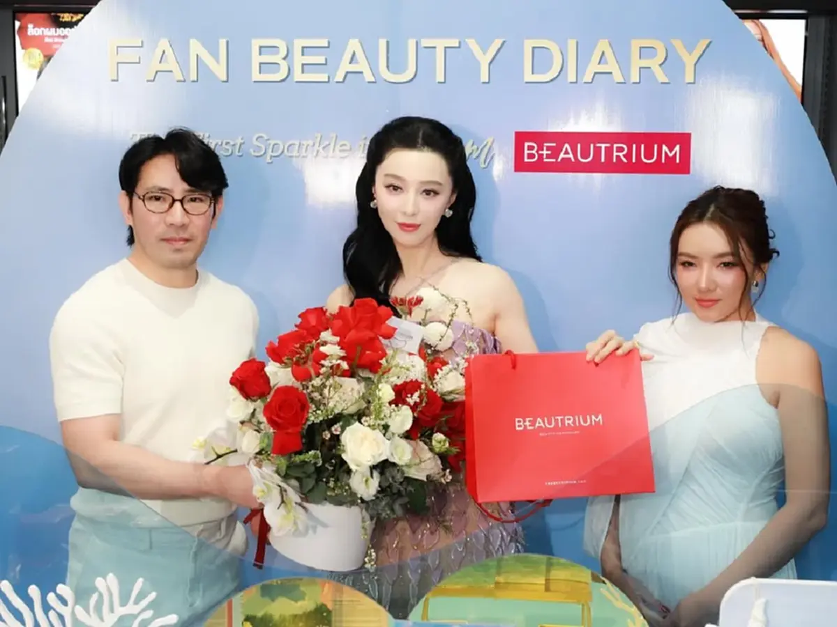 “ฟ่านปิงปิง” ลัดฟ้าเยือนไทย เปิดตัวแบรนด์ดัง ออร่าสะกดทั้งสยาม