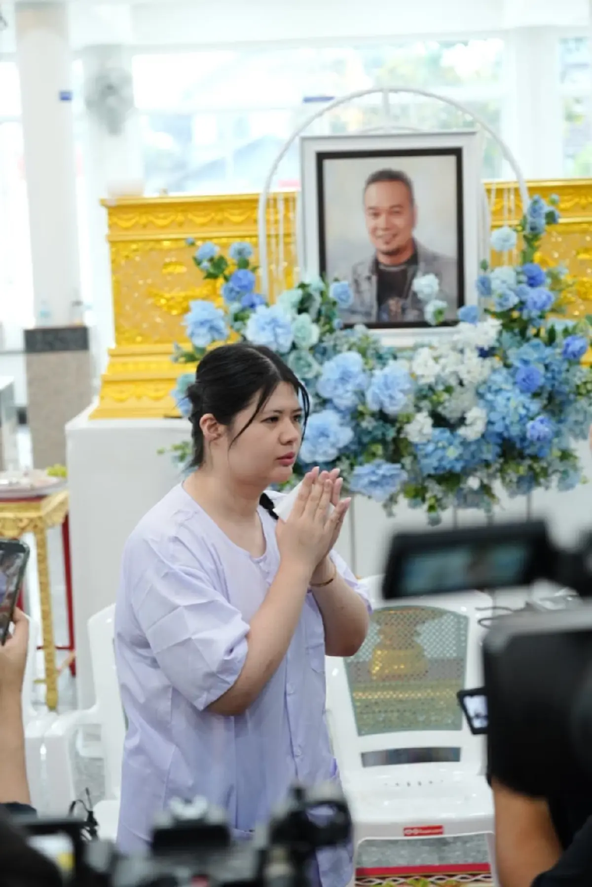 ไอซ์ ภรรยาเหน่ง เหม่งจ๋าย พูดแล้วหลังหลายคนโยงไปหา บอล เชิญยิ้ม