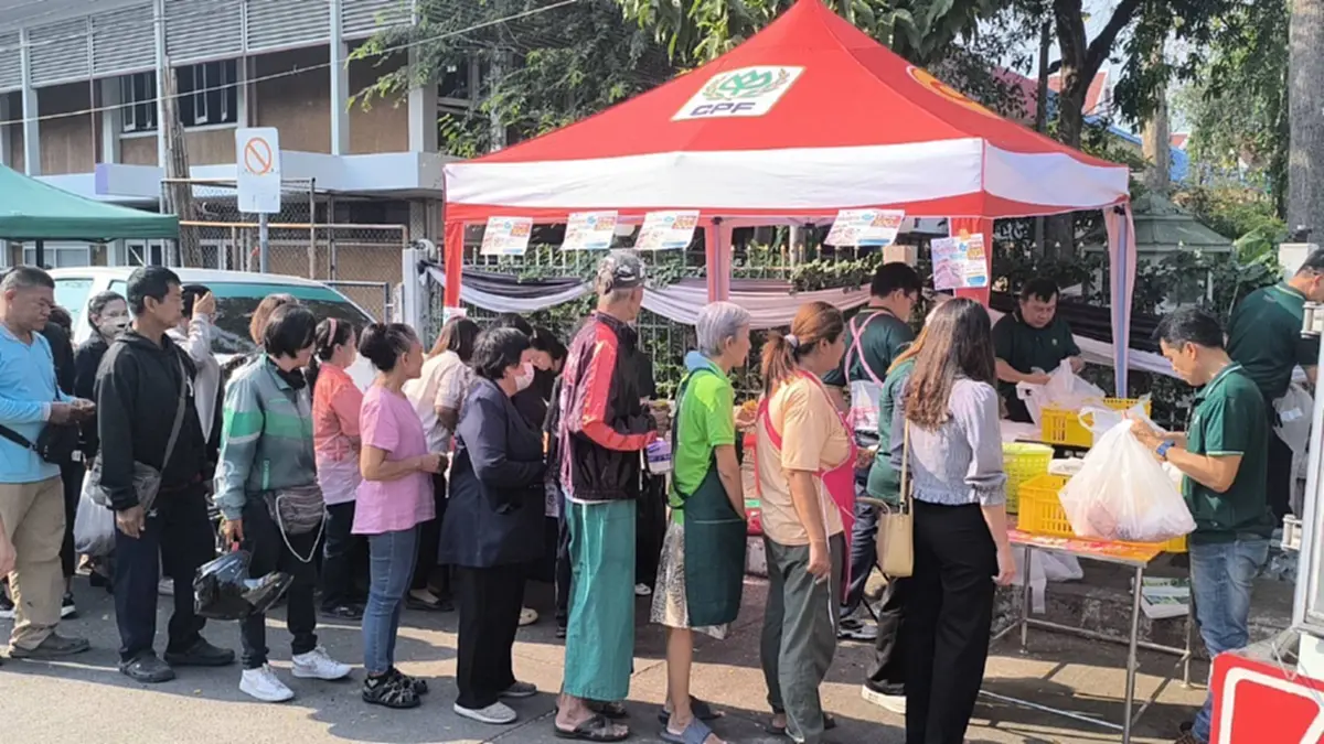 พาณิชย์พิษณุโลกจัดหมูสดธงเขียว 2 กิโล 100 บาท ช่วยลดค่าครองชีพ