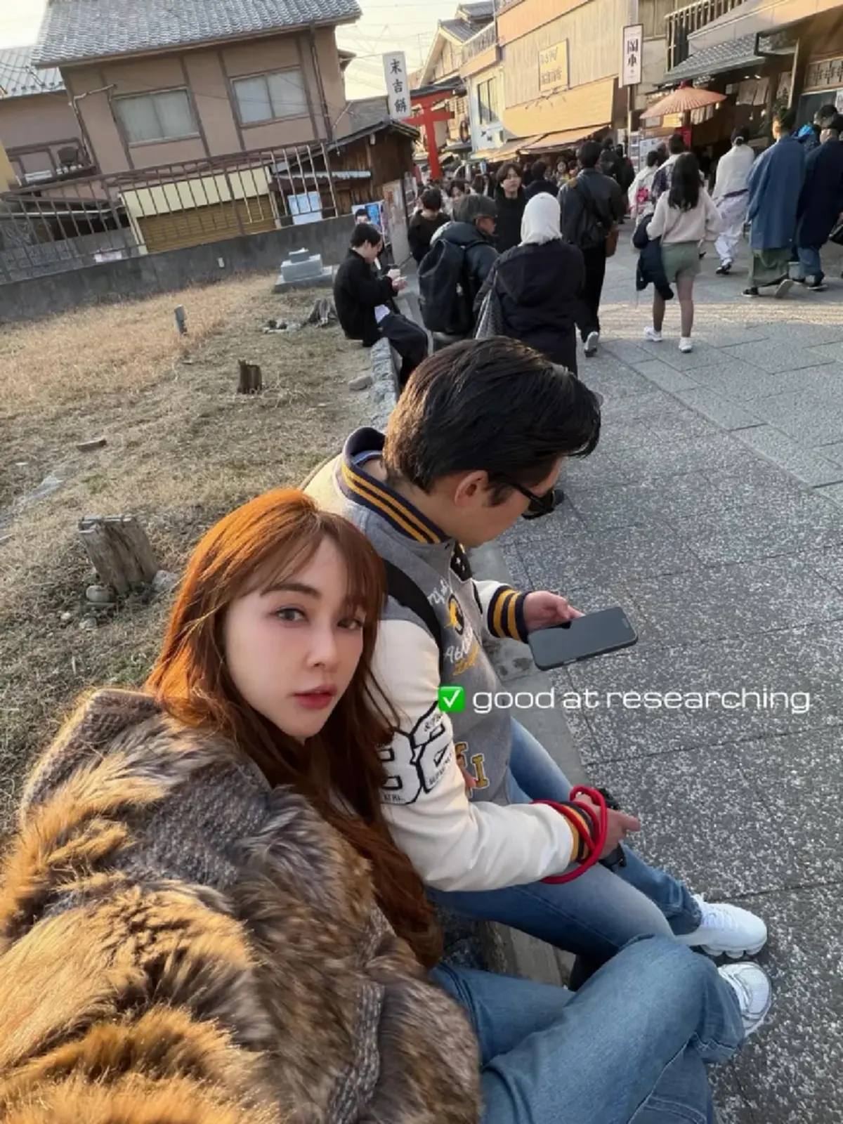 หวานจนหลุดโฟกัส! “เป้ย ปานวาด” ฟังผลตรวจแต่มองแฟนหมอไม่ละสายตา  