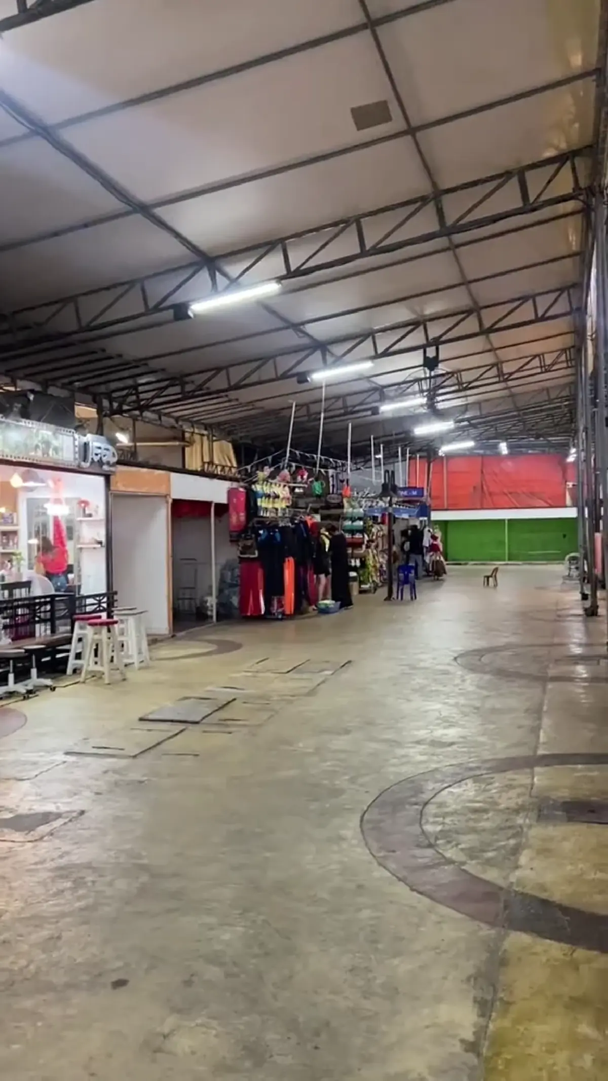 เปิดภาพล่าสุด ตลาดย่านบางกะปิ บางโซนเงียบเหงา หลังยุคทองเคยแน่น 