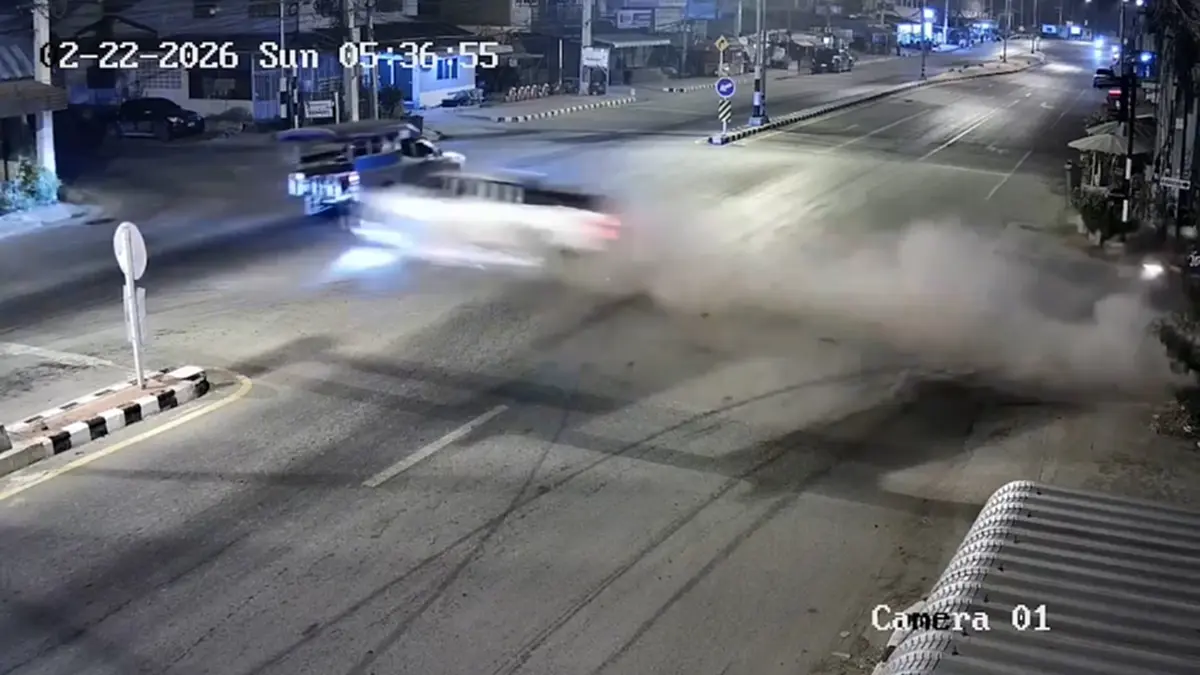 ชาวบ้านได้โชคยกตำบล จัดบุญใหญ่ให้ 5 ร่างกระบะฝ่าไฟแดง ได้เลขมงคลอีก